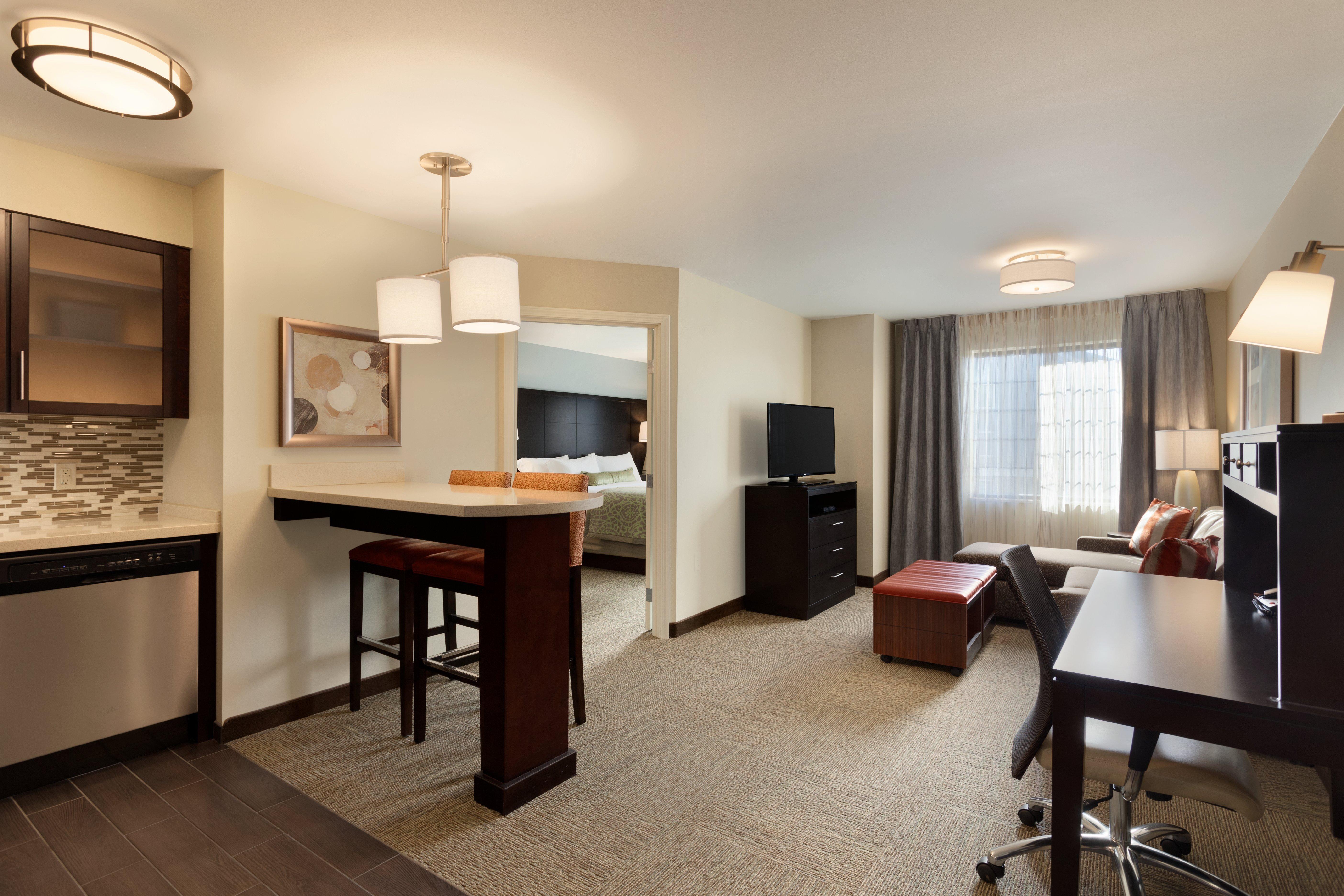 Staybridge Suites Midland By Ihg Buitenkant foto