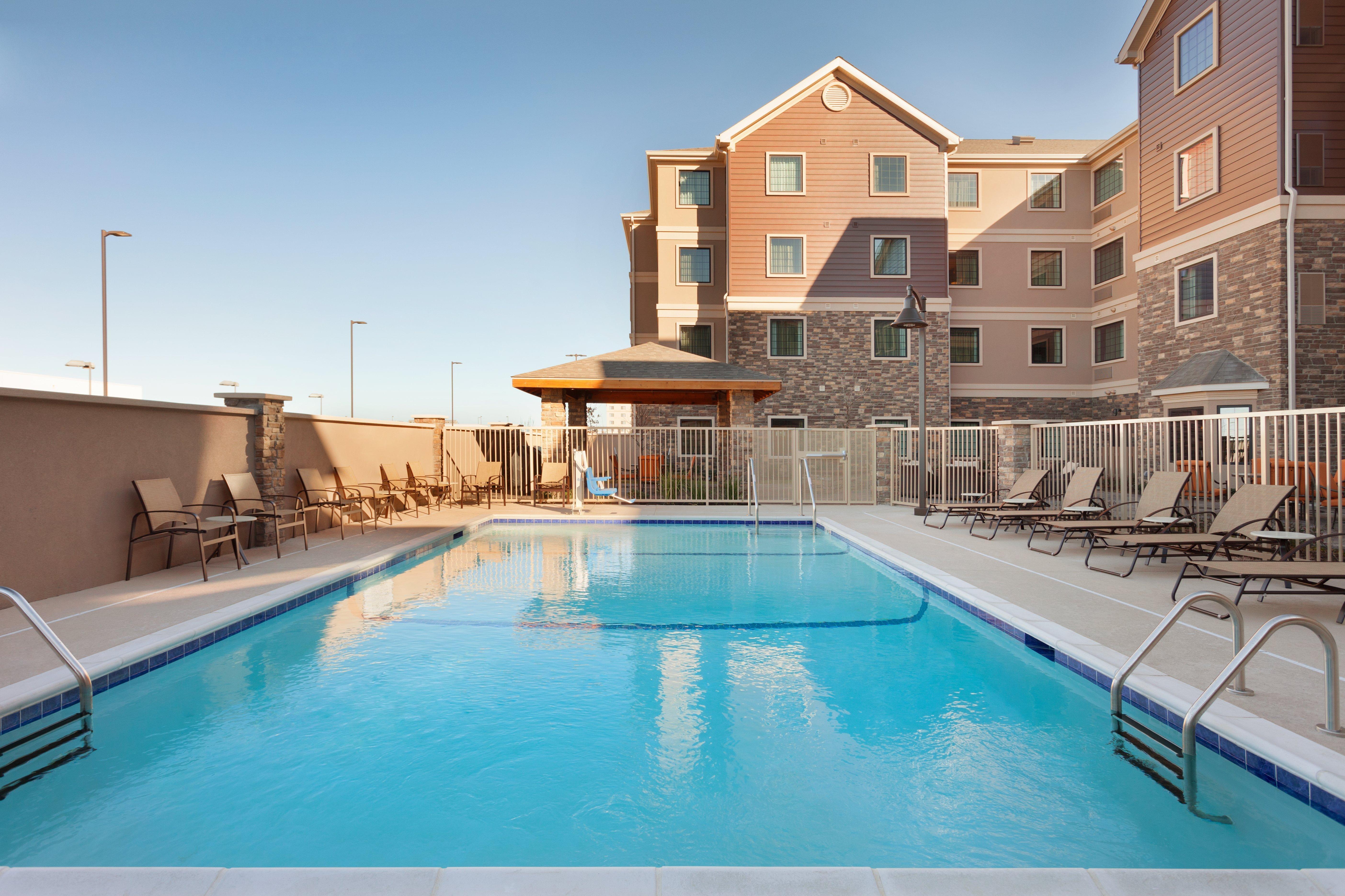 Staybridge Suites Midland By Ihg Buitenkant foto