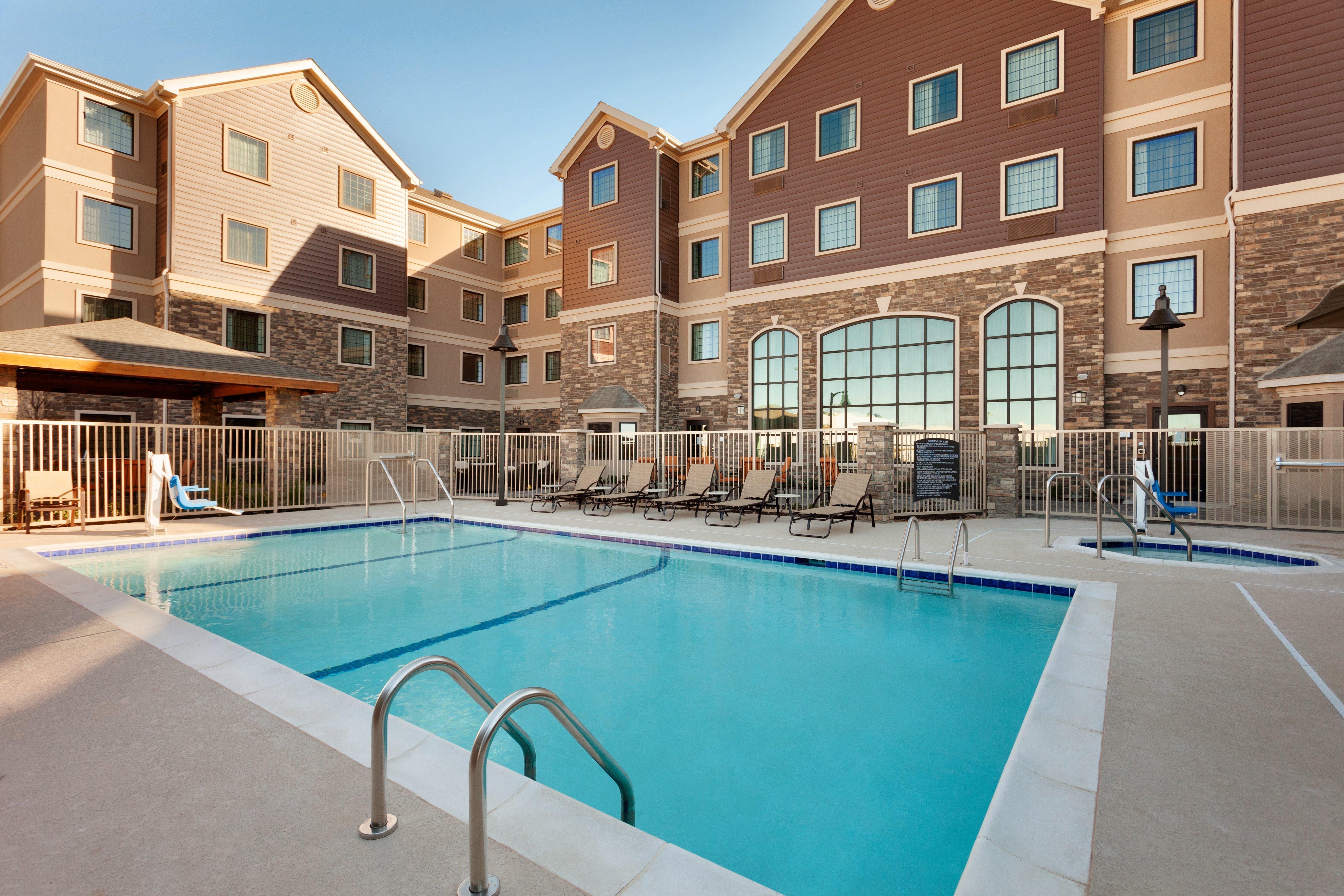 Staybridge Suites Midland By Ihg Buitenkant foto